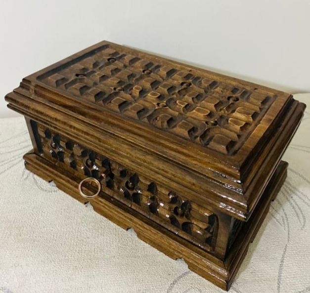 Kilitli Sandık Hediye Kutu 32 cm Ahşap Oyma İşlemeli - TrendTrove