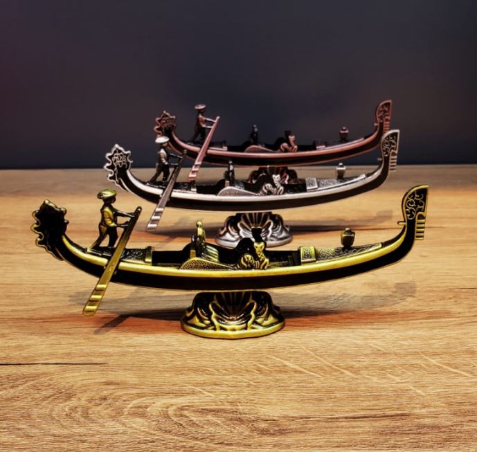 Metal Dekoratif Urunler - TrendTrove