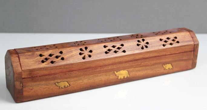 Metal Ve Ahsap Tutsuluk - TrendTrove