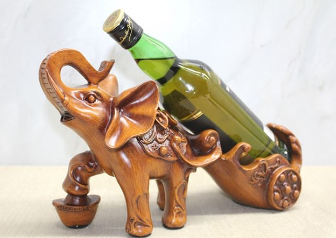 Polyester Hayvan Figurlu Biblo ve Saraplık - TrendTrove